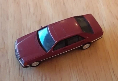 HERPA - Mercedes-Benz 600SEL W140 - rotmetallic - 1:87 - Bild 1 von 4