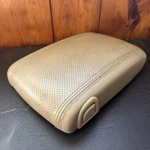 2003-2006 Cadillac Escalade Yukon Denali Beige Center Console Armrest  LID OEM - Bild 1 von 6