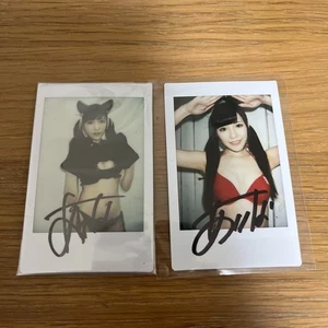Arina Arata Autographed Signed instax photo Cheki Set of 2 Japanese AV Idol - Picture 1 of 1