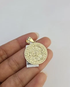 Real 10kt Mayan Calendar Charm Pendant Aztec Round Yellow Gold. - Picture 1 of 5