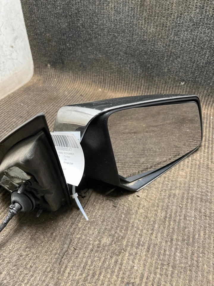 Fits 2009-2014 GMC Acadia Silver Right Door Mirror OEM:22791625 Foto 1 de 4