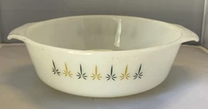 Fire King ANCHOR HOCKING Casserole Dish White Atomic Star Candle Glow 437 1.5qt - Picture 1 of 3