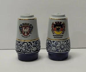 Vintage German Frankfurt & Bundesrepubuk Deutschland Salt & Pepper Shaker Set - Picture 1 of 4