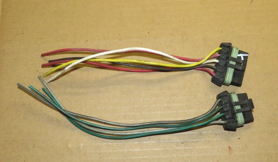 Módulo de faros Corvette 1988-1996 conectores eléctricos OEM, (2), GM Foto 1 de 1