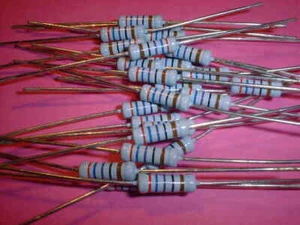 25x 267 Ohm / 1W / 500V Widerstand Metallschicht BF0414 Beyschlag  - Picture 1 of 2