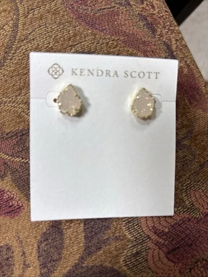 NWOT Kendra Scott Tessa Stud Earrings White Drusy With Gold Tone - Image 1 of 4