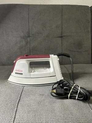 Plancha de vapor Sunbeam de colección hierro cómodo 1200 vatios modelo n.º 3999 Foto 1 de 4