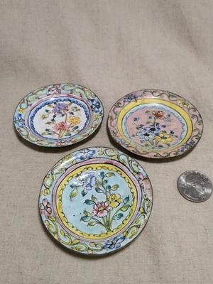 Antiguo Lote de 3 Plato Baratija/Pin Pintado a Mano Cobre Esmalte Cantón Chino 3" Foto 1 de 4