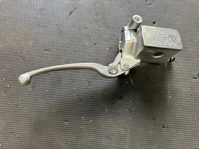 01-04 Suzuki VL800 Intruder Volusia Right Front Brake Master Cylinder - Image 1 of 4