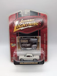 Johnny Lightning 1963 Chevy Corvair Monza Coupe 1:64 Diecast - Picture 1 of 5