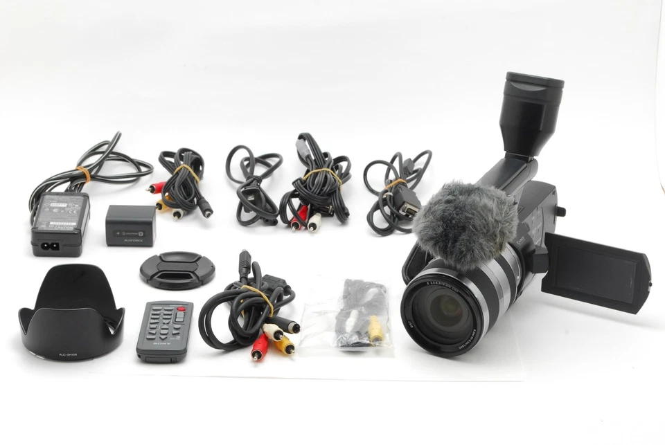 [NEAR MINT] Sony NEX-VG20 Handycam Camcorder 18-200mm f/3.5-6.3 Lens From JAPAN - Image 1 of 4