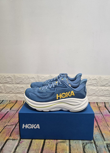 Scarpe da corsa su strada Hoka One One Clifton 10 larghe 2E UK 8 5 da uomo prezzo consigliato £ 140 Alpine
