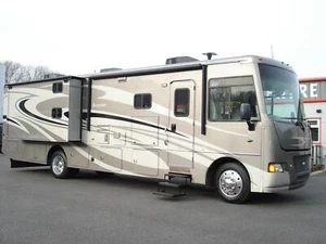Winnebago Sunstar AMERICAN MOTOR HOME RV BUNKHOUSE Price plus V.A.T. 2013 - Picture 1 of 19