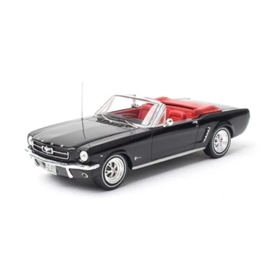 Modellino auto Ford Mustang Cabrio 1965 miniatura pressofuso 1:43 - Immagine 1 di 4