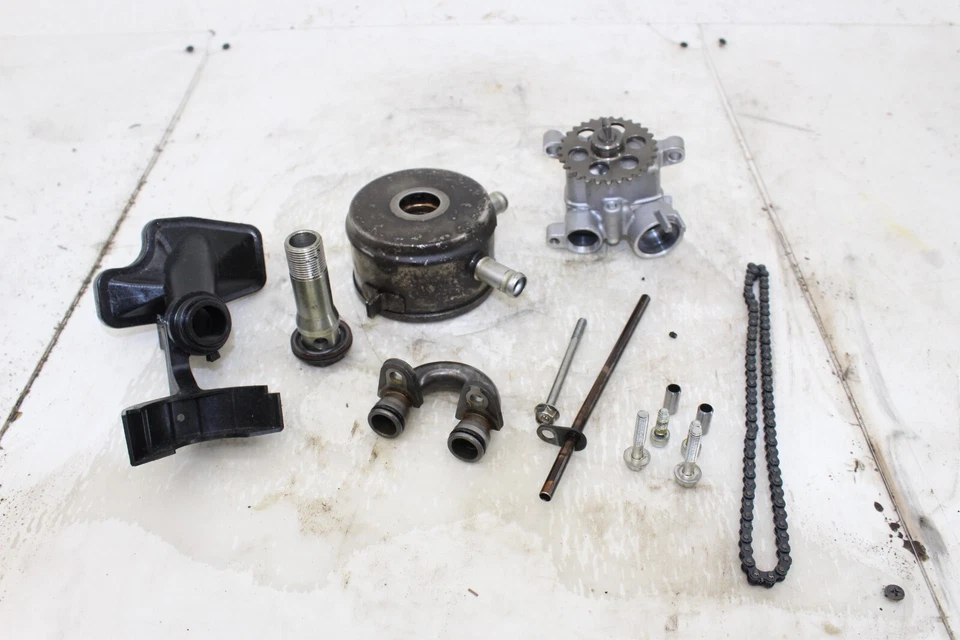 08-16 2008 2016 YAMAHA YZFR6 YZF-R6 YZF R6R BOMBA DE ACEITE CADENA ENGRANAJE FILTRO ENFRIADOR Foto 1 de 4