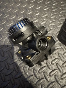 Mercedes Benz A0044296344 Relay Valve WABCO Commercial Vehicle - Picture 1 of 6