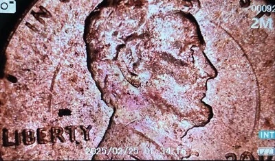 2016 LINCOLN CENT - Struck Through + Grease Errors - Image 1 of 4