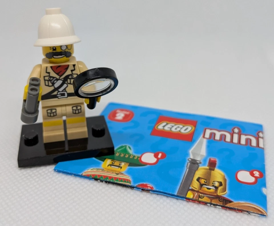 LEGO 8684 Collectible Minifigures Series 2 Explorer - Image 1 of 1