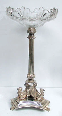 MAGNÍFICO PLATO INGLATERRA TRES CAMELLOS RENACIMIENTO EGIPCIO AÑOS 20 EPERGNE SHEFFIELD Foto 1 de 4