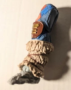 2022 Marvel Legends KORG Right LEG BAF Piece Only Gorr - Picture 1 of 2