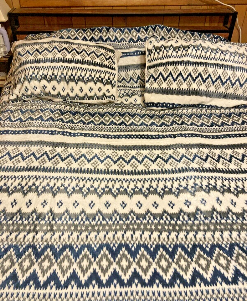 Edredón Shelton Fair Isle completo/queen Sherpa y 2 fundas blanco/azul marino/gris Foto 1 de 3