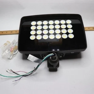 LED Outdoor High Output Flood Light 400W 12,000Lm 4000K Dusk-to-Dawn Bronze - Picture 1 of 4
