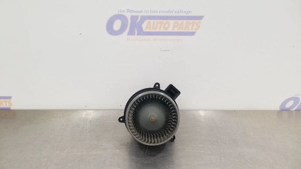 24 MOTOR SOPLADOR AIRE ACONDICIONADO FORD F450 SUPER DUTY Foto 1 de 4