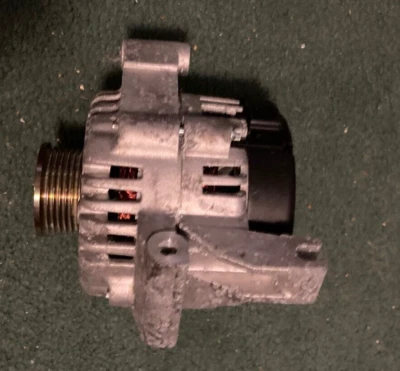 Alternador usado en excelente estado 3,8 litros V6 2000-2004 Buick LeSabre & Pontiac Bonneville 105 amperios Foto 1 de 3