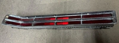 Luz trasera izquierda izquierda izquierda Buick Electra 225 1973 lado del conductor usada OEM 73 Foto 1 de 4