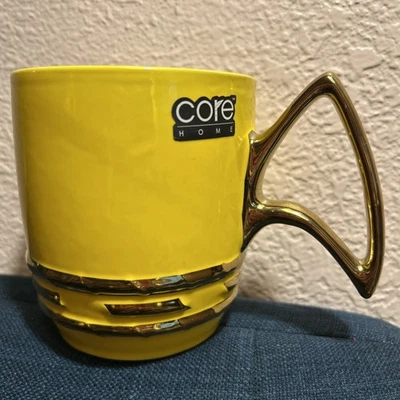 2023 Star Trek Mug Yellow Gold Large Cbs Studios Stoneware Coffee Space Rocket   - Image 1 of 4