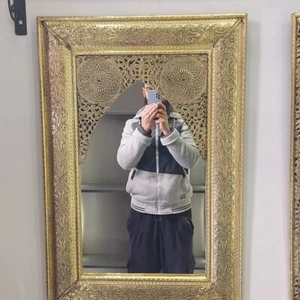 Antique Brass Moroccan Mirror – Handmade Wall Decor with Intricate Engraving - Picture 1 of 6