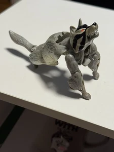 Figurine Transformers Deluxe Animorphs Cassie Wolf Beast Wars pièces manquantes - Photo 1/8