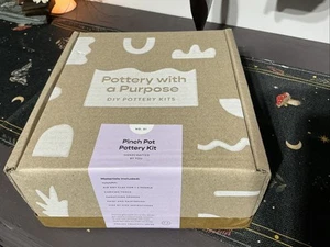 Pottery With A Purpose DIY Pottery Kit Sealed 1-2 People PINCH POT Air Dry - Picture 1 of 4