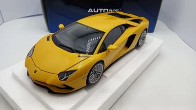 AA79132 Autoart Lamborghini Aventador S 2017 1/18 - Immagine 1 di 4