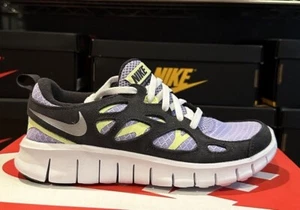 Comfort Nike Free Run Sneakers - Picture 1 of 5
