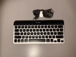 Logitech Easy‑Switch K811 Wireless Bluetooth Keyboard – Tested & Working - Picture 1 of 6