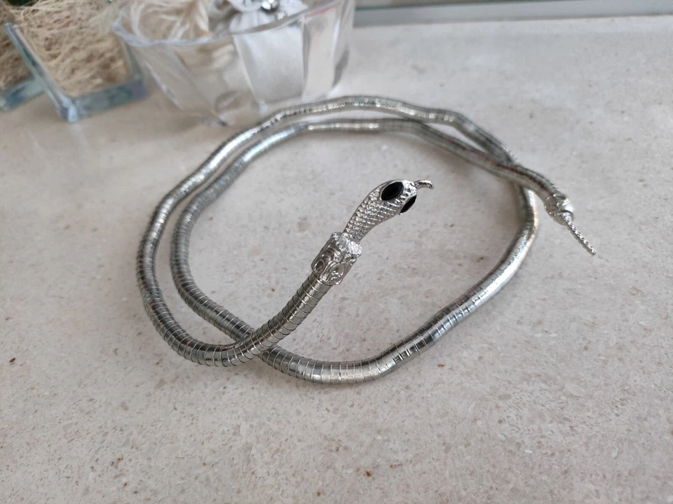 Collana Rigida, Color Argento, Artigianale  - Immagine 1 di 4