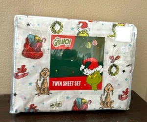 Grinch Twin Sheet Set New Max The Dog Christmas Cotton Wreath Stars Gifts - Picture 1 of 3