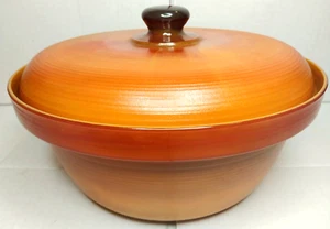 Arcopal 'Volcan' Amber Opaline Ribbed Casserole Dish with Lid 24cm - Foto 1 di 9