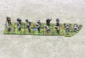 20mm WW2 metal GERMAN PARAS 14 figures 1940 Well Painted Fallschirmjager 26121 - Picture 1 of 3