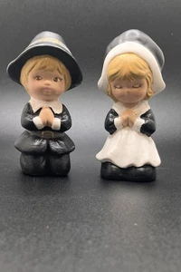 De colección Acción de Gracias 3.5” Niño Niña Peregrino Pareja Cerámica Pintada a Mano - Imagen 1 de 4
