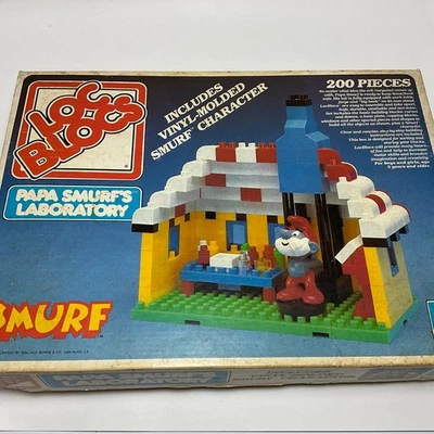 Vintage 1982 Entex Loc Blocs – Papa Smurf’s Laboratory w/ Papa Smurf Figure - Image 1 of 4
