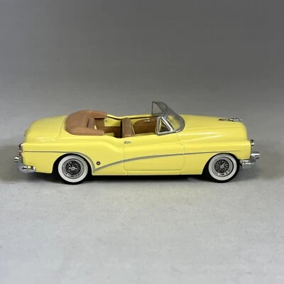 Buick Skylark 1953 original convertible ~ Matchbox ~ Dinky 2007, escala 1:43 Foto 1 de 4