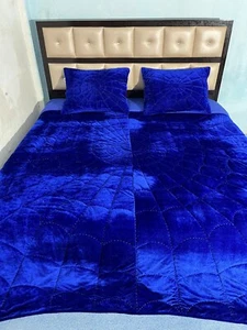 Handmade Blue Spider Velvet Lightweight Warm Comforter Solid For Beddings Quilts - Picture 1 of 24