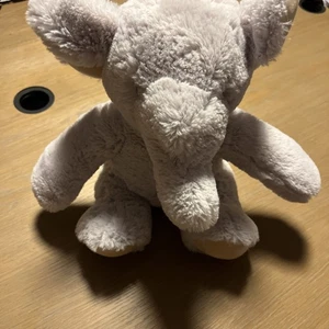 EUC Silver One Elephant Plush 10" Gray Stuffed Animal Soft Baby Lovey Toy No Tag - Picture 1 of 4