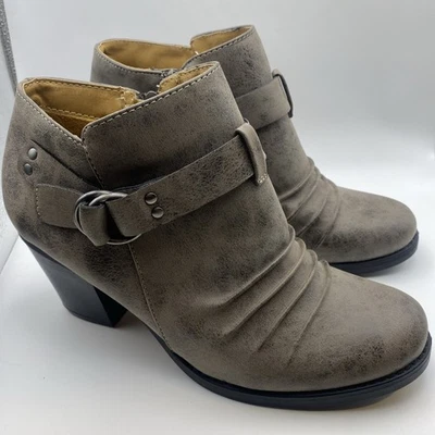 Botines apilados de cuero sintético Natural Soul Yeva 9 gris envejecido para mujer Foto 1 de 4