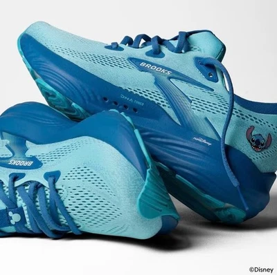 RunDisney Brooks Stitch Glicerina 22 Mujer’s 7 | Edición Limitada Expo 2025 Foto 1 de 4