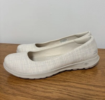 Zapatos sin cordones Skechers On The Go Go Walk Lite Belle beige natural talla 9 para mujer Foto 1 de 4