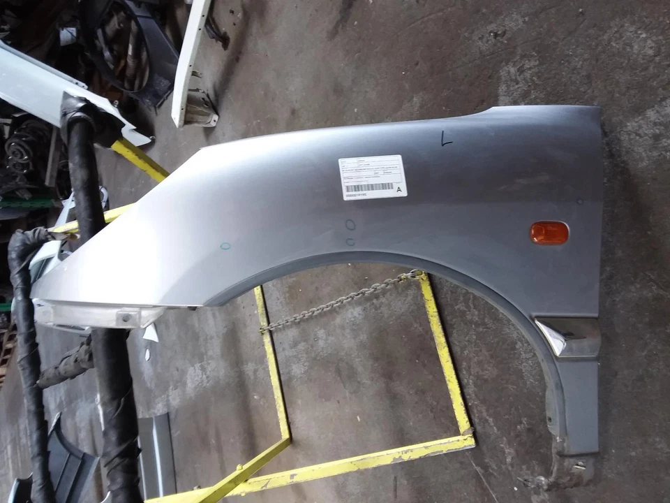 DAIHATSU SIRION LEFT GUARD M100/M101, JAP TYPE, 06/98-02/05 98 99 00 01 02 03 04 - image 1 of 3