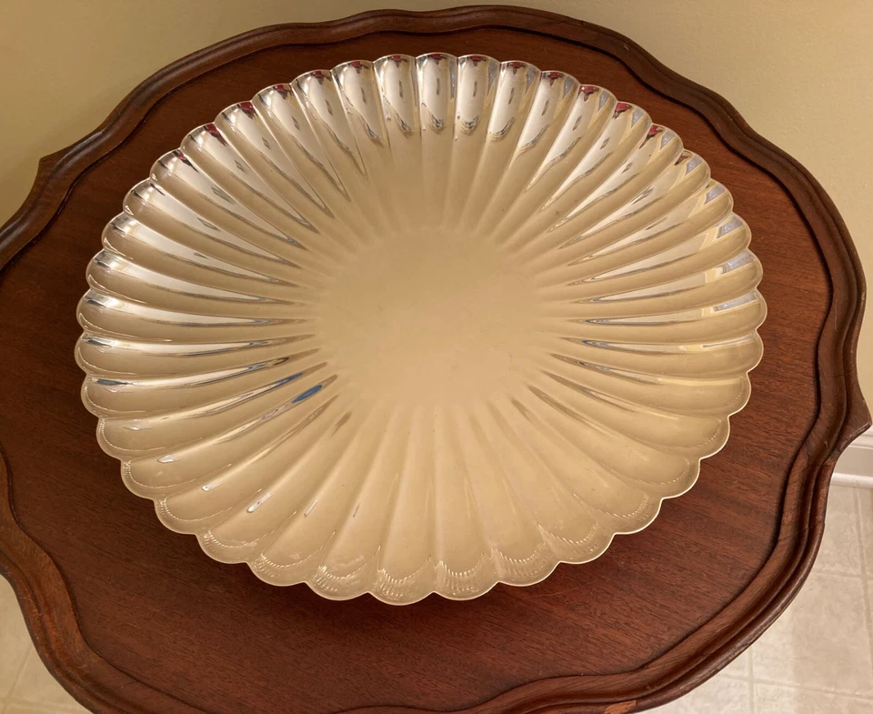 Silver Serving Tray, Reed & Barton, Scalloped design - Image 1 of 3